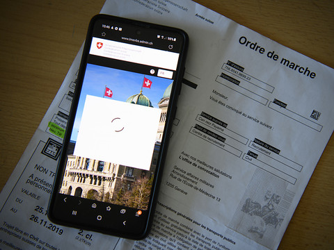 Faux départ pour les écoles de recrues à la maison