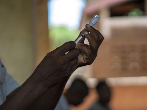 Novartis et GSK collaborent contre la malaria et la tuberculose
