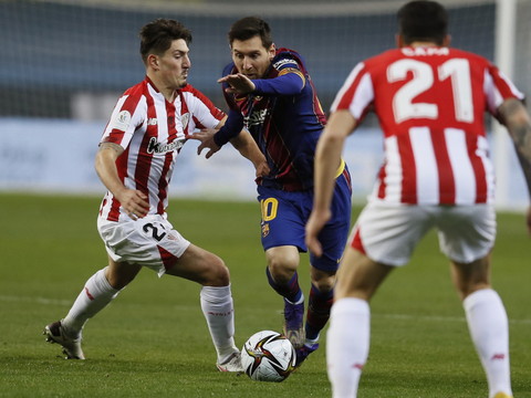 Deux matches de suspension pour Messi