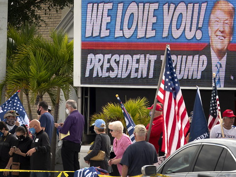 Trump entame sa vie d'après dans sa résidence de luxe de Mar-a-Lago