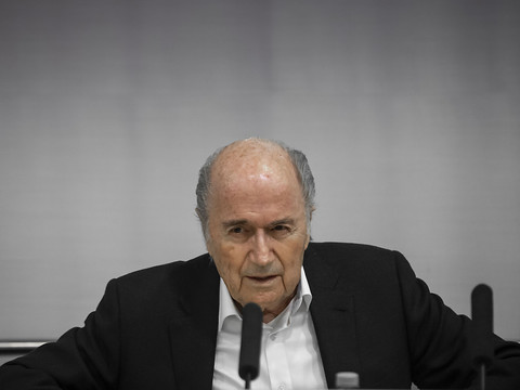 Le MPC classe une procédure contre Sepp Blatter