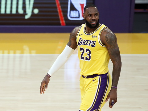 Le Champion en titre gagne à Milwaukee