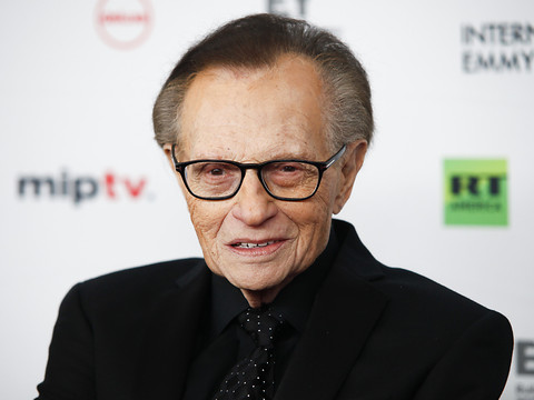 Le célèbre journaliste de télévision américain Larry King est mort