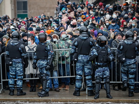 Russie: heurts lors de rassemblements de soutien à l'opposant Navalny