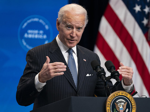 Premier appel avec Poutine:Biden évoque l'empoisonnement de Navalny