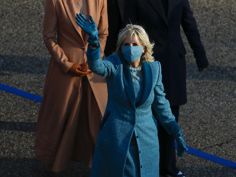 Jill Biden participera à la réunification des familles de migrants