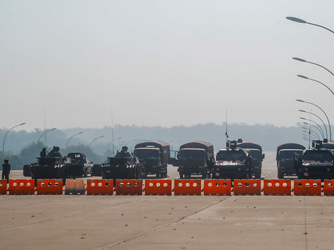 L'armée tient fermement le pays au lendemain du coup d'Etat