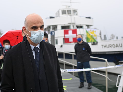 Ouverture d'un centre de vaccination sur un bateau à Romanshorn