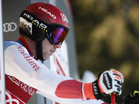 Feuz et Odermatt dans le top 10, descente avancée à vendredi