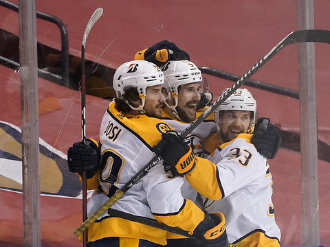 Roman Josi sonne la révolte