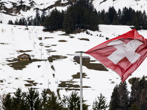 Une tempête de föhn a traversé les Alpes à près de 170 km/h