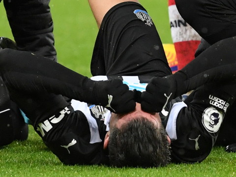 Fabian Schär absent plusieurs mois