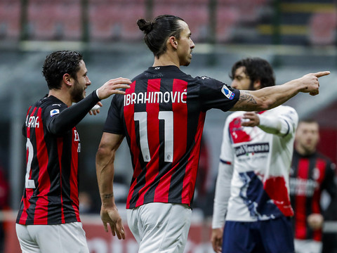 Milan AC en tête, Ibrahimovic puissance 500