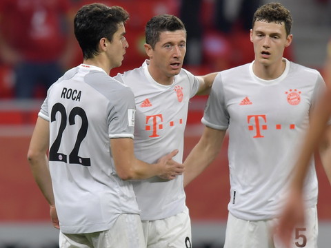 Lewandowski envoie le Bayern en finale