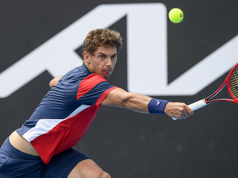Henri Laaksonen à la trappe, Rafael Nadal qualifié