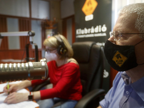 La Hongrie prive d'antenne la première radio indépendante