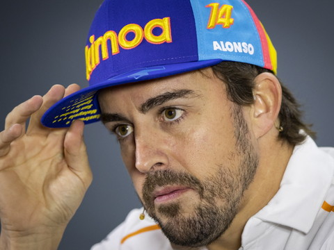 Alonso opéré de la mâchoire supérieure après son accident à vélo