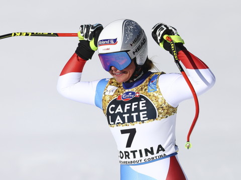 Corinne Suter sacrée en descente, Gut-Behrami en bronze