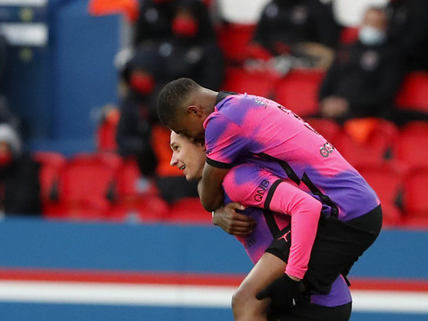 Paris sans certitudes avant le Barça