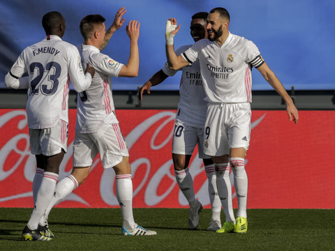 Le Real bat Valence