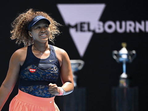 Naomi Osaka première demi-finaliste