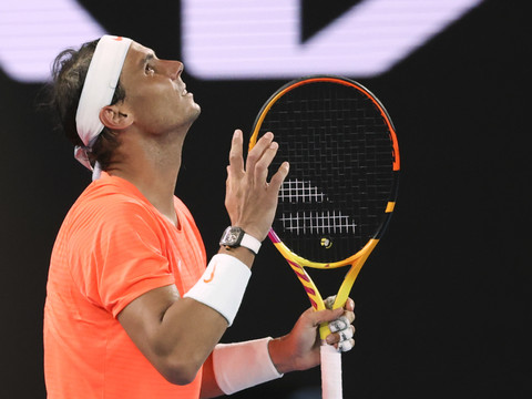 Nadal battu en cinq sets par Tsitsipas