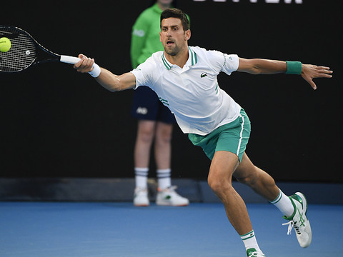 Djokovic ne laisse aucune chance à Karatsev
