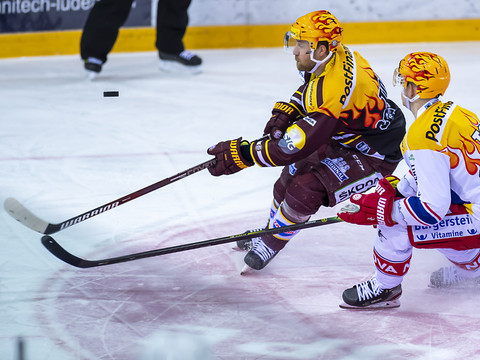 Lausanne trébuche, Genève-Servette se fait une frayeur