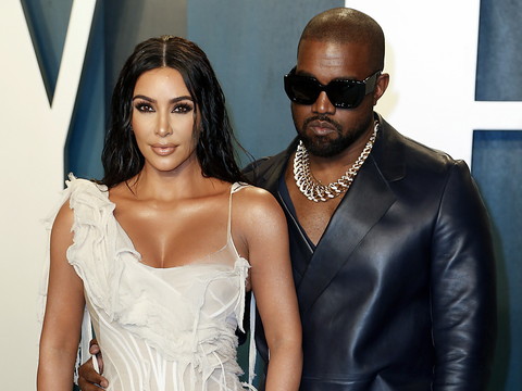 Kim Kardashian demande officiellement le divorce de Kanye West