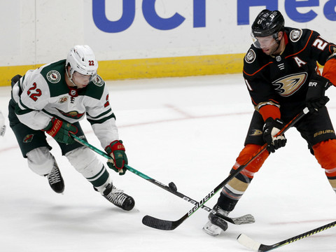 Deux buts, un assist et la première étoile pour Kevin Fiala