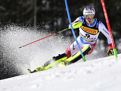 Slalom: Daniel Yule à 0''48 du podium, Pertl mène