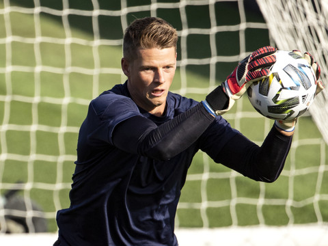 Jonas Omlin a nouveau dans le onze idéal de 