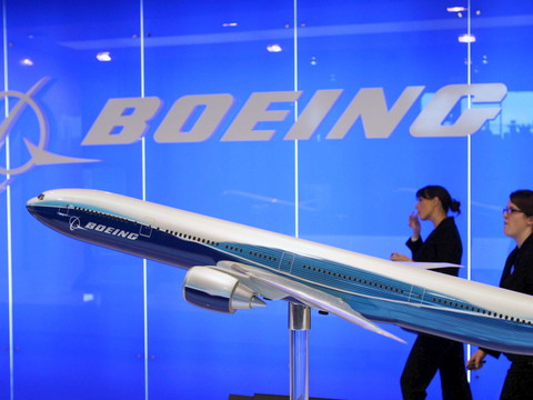 Boeing demande l'immobilisation au sol de 128 avions 777