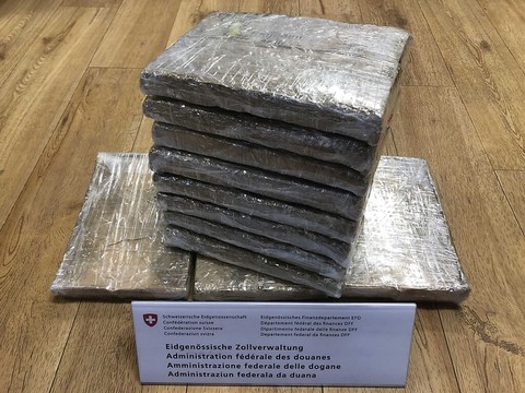 Saisie de 37 kg de marijuana à l'aéroport de Zurich