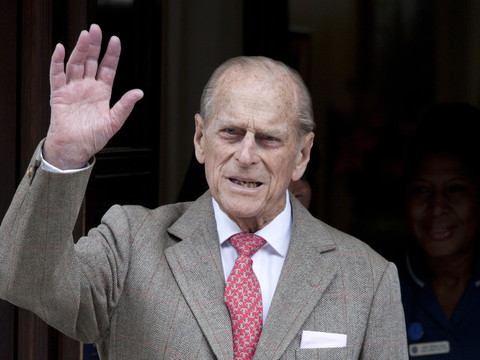 Le prince Philip, époux de la reine, hospitalisé pour une infection