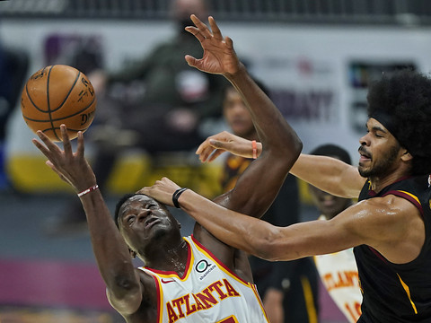 La gueule de bois pour les Hawks