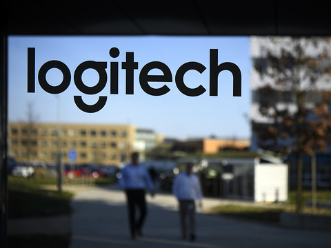 Logitech relève ses objectifs pour l'exercice en cours