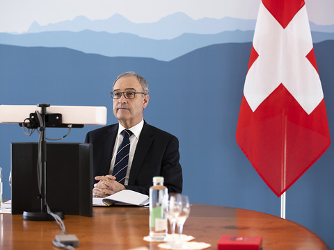 Parmelin discute situation économie et numérique avec ses homologues germaniques