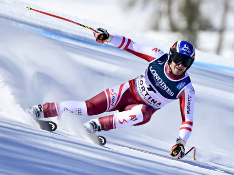 Mayer gagne le 1er entraînement, Feuz très en retrait