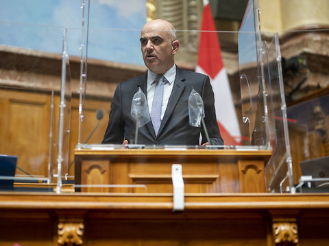 Le référendum contre la loi Covid-19 a abouti