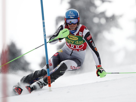 1re manche du slalom: Vlhova en tête, Holdener 3e
