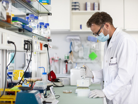 Molecular Partners: l'ensovibep contre la Covid-19 jugé sûr