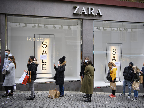 Inditex (Zara): le bénéfice net plonge en 2020