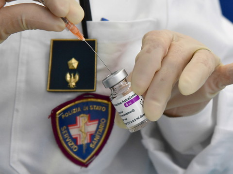 Bangkok retarde le lancement de la vaccination avec l'AstraZeneca