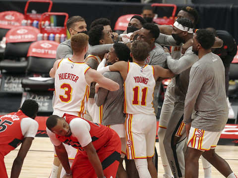 Une superbe remontada pour les Hawks