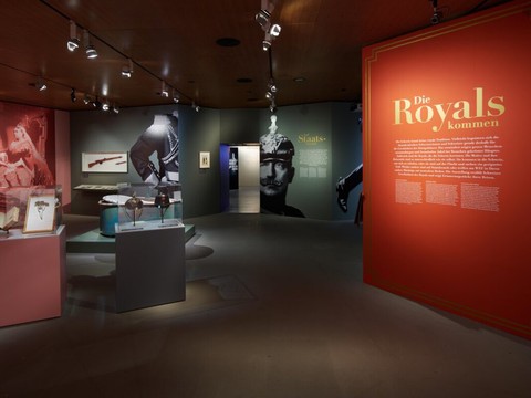 Monarques en Suisse: exposition à Schwyz sur une histoire d'amour