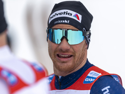 Fond: Dario Cologna 9e en conclusion de la saison