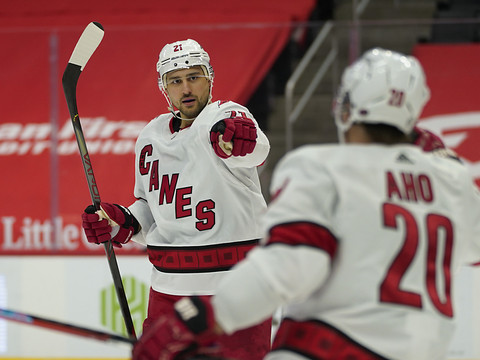 Nino Niederreiter: un 12e but et une place de leader