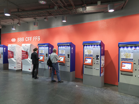Panne informatique: à nouveau possible d'acheter des billets CFF