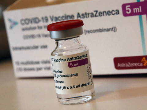 Sept pays européens suspendent le vaccin AstraZeneca
